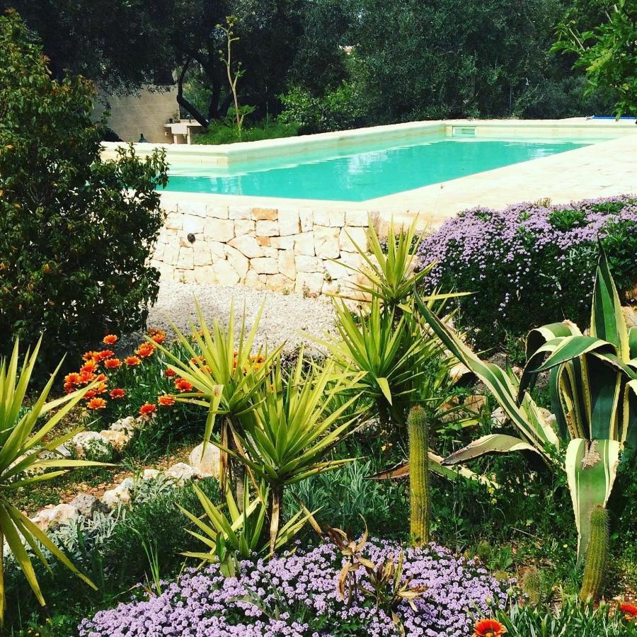 Casa Della Scrittrice Bed & Breakfast Ostuni Ngoại thất bức ảnh